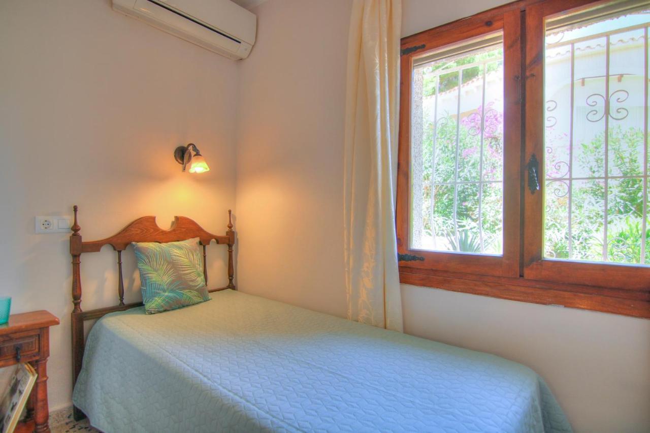 Villa Con Piscina Y Vistas Al Mar - Mar 27 H Calpe Exteriör bild